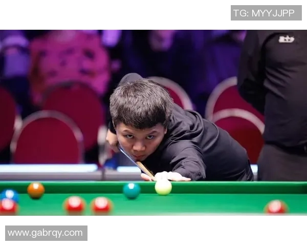 周跃龙对阵多特蒙德的精彩较量引发球迷热议与期待