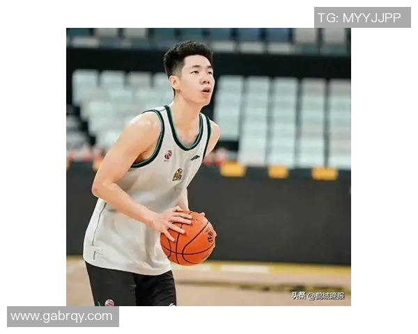 朱俊龙的奋斗故事：从平凡到卓越的篮球之路与人生启示