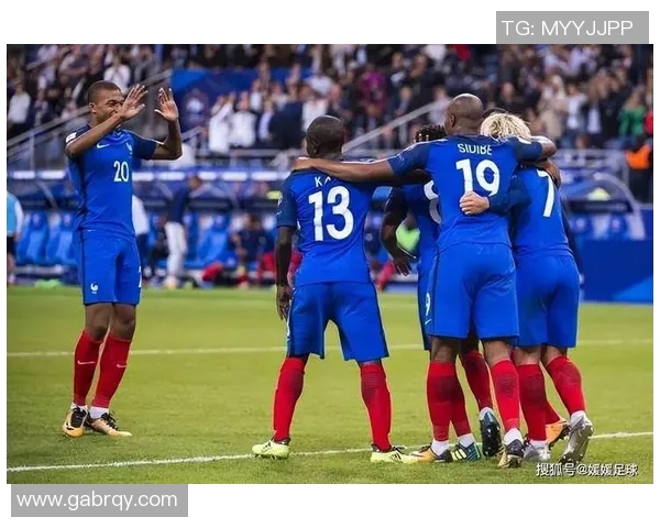 法国与阿根廷的足球对决再续传奇篇章探讨战术与球员表现 法国与阿根廷的足球对决再续传奇篇章探讨战术与球员表现