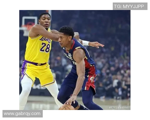 湖人队与骑士队再度交锋谁能在这场较量中笑到最后 湖人队与骑士队再度交锋谁能在这场较量中笑到最后