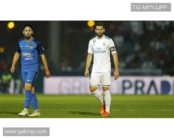 篮球巴斯克与富恩拉夫的精彩对决揭示了球队实力与战术的较量 篮球巴斯克与富恩拉夫的精彩对决揭示了球队实力与战术的较量