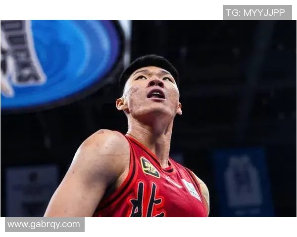 范子铭：从篮球新星到职业生涯转折的励志故事与成长之路