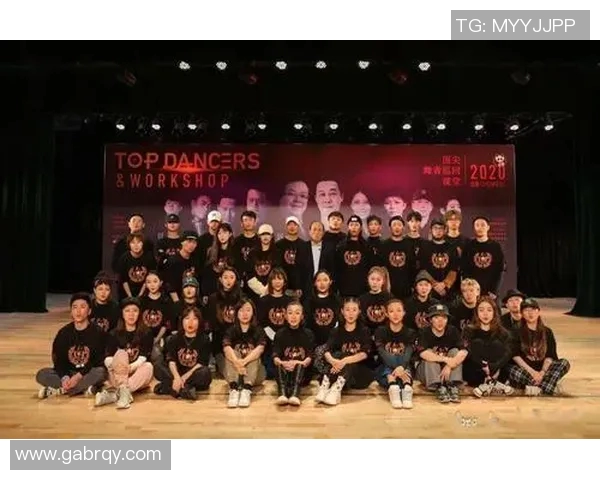 重庆街舞队与成都街舞队实力对比赛后分析与总结 重庆街舞队与成都街舞队实力对比赛后分析与总结