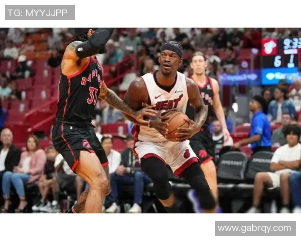 76人对阵猛龙的季后赛激战回顾与精彩瞬间分析 76人对阵猛龙的季后赛激战回顾与精彩瞬间分析