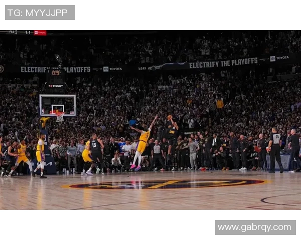 勇士与湖人激战2019年2月5日回顾：精彩瞬间与球星表现分析